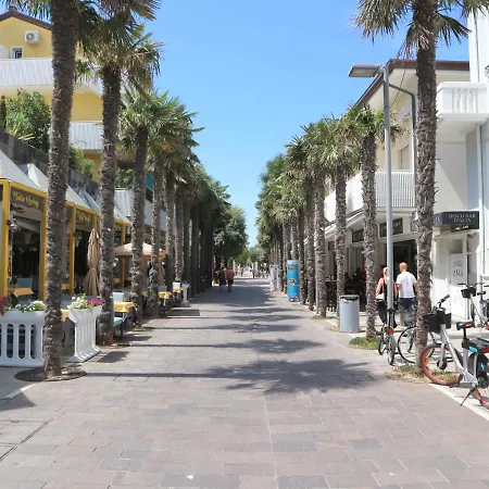 Plutone Appartamento Lignano Sabbiadoro